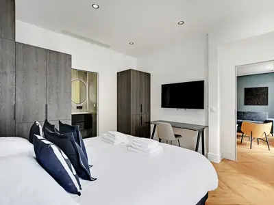 Ferienwohnung für 7 Personen (80 m²) in Paris 10/10