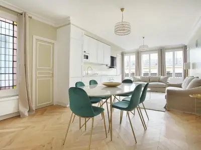 Ferienwohnung für 11 Personen (121 m²) in Paris 2/10