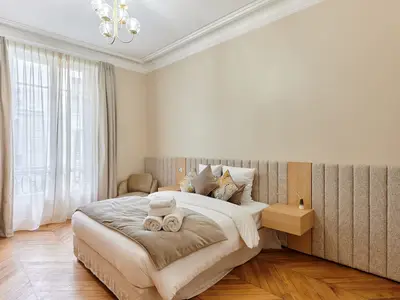 Ferienwohnung für 11 Personen in Paris 4/10