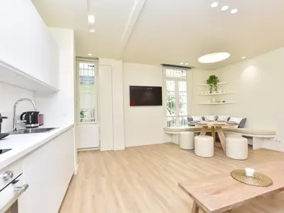 Ferienwohnung für 9 Personen (72 m²) in Paris 10/10