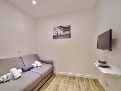 Ferienwohnung für 2 Personen (15 m²) in Paris 4/10