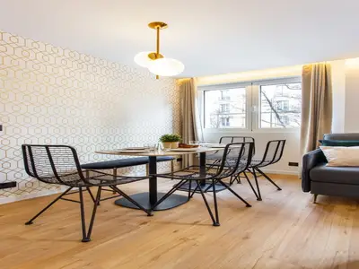 Ferienwohnung für 7 Personen (61 m²) in Paris 8/10