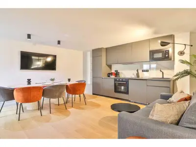 DiningRoom