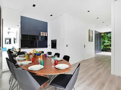 Ferienwohnung für 13 Personen (150 m²) in Paris 8/10