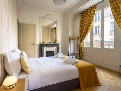 Ferienwohnung für 11 Personen (130 m²) in Paris 10/10