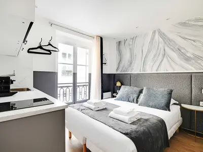 Ferienwohnung für 3 Personen (13 m²) in Paris 1/8