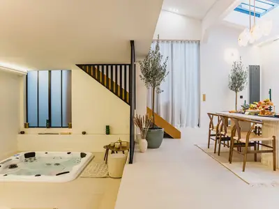 Ferienwohnung für 9 Personen (141 m²) in Paris 10/10