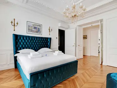 Ferienwohnung für 9 Personen (150 m²) in Paris 10/10