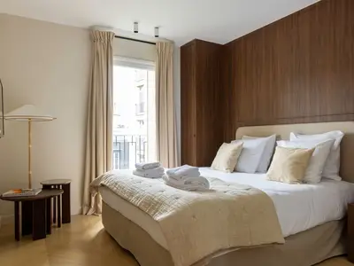 Ferienwohnung für 9 Personen (130 m²) in Paris 4/10