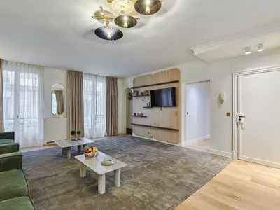 Ferienwohnung für 9 Personen (105 m²) in Paris 9/10