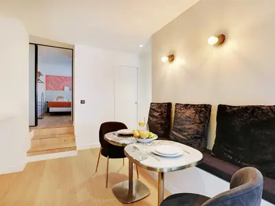 DiningRoom