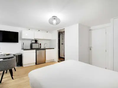 Ferienwohnung für 3 Personen (20 m²) in Paris 10/10
