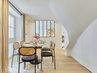 Ferienwohnung für 7 Personen (107 m²) in Paris 9/10
