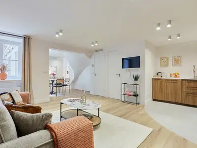 Ferienwohnung für 7 Personen (107 m²) in Paris 10/10