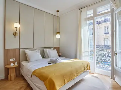 Ferienwohnung für 9 Personen in Paris 8/10