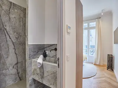 Ferienwohnung für 9 Personen in Paris 10/10