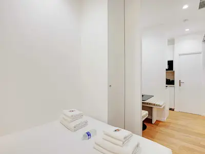Ferienwohnung für 3 Personen (18 m²) in Paris 10/10
