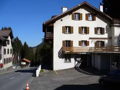 Ferienwohnung für 6 Personen (52 m²) in Parpan 1/10