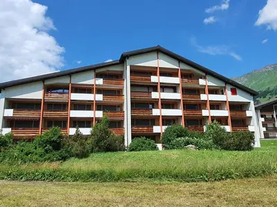 Ferienwohnung für 6 Personen (82 m²) in Parpan 1/10