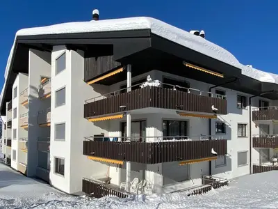 Ferienwohnung für 6 Personen (84 m²) in Parpan 2/10