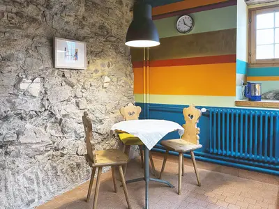 Ferienwohnung_Stüva_Curuna_Parpan Küchensitzplatz