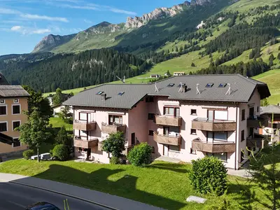 Haus von aussen 1.0