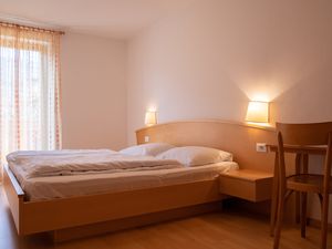 22216049-Ferienwohnung-3-Partschins-300x225-2