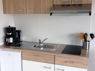 Apartment 1, Küchenzeile