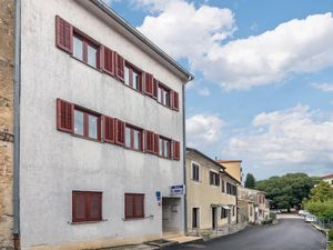 23747924-Ferienwohnung-4-Pazin-300x225-4