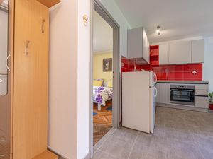 24003914-Ferienwohnung-3-Pazin-300x225-5