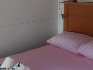 23047511-Ferienwohnung-5-Pašman-300x225-1