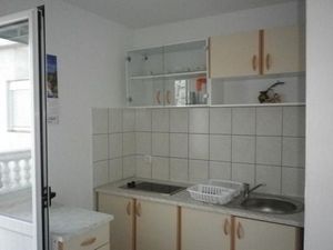 21759681-Ferienwohnung-0-Pašman-300x225-4