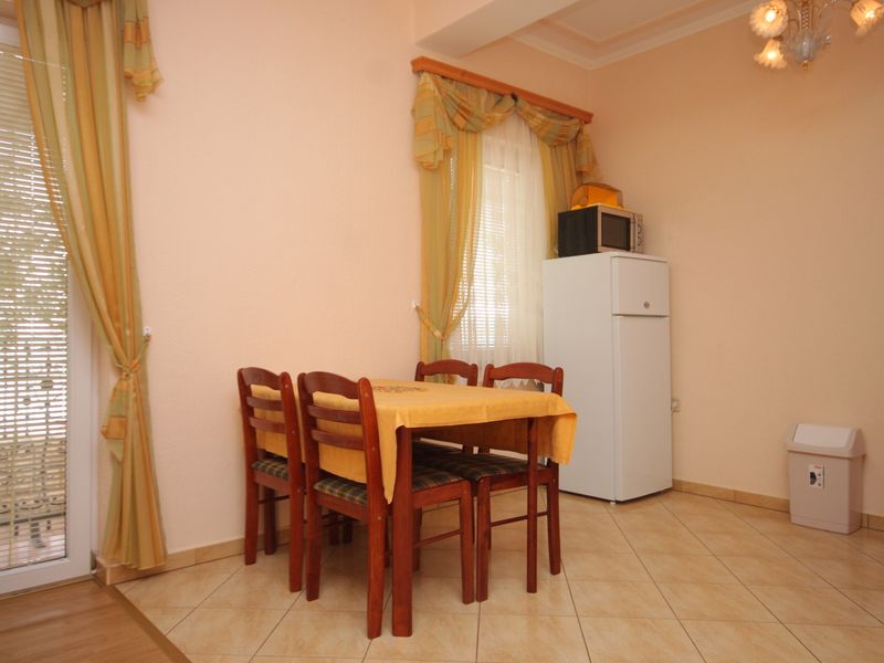 18323745-Ferienwohnung-3-Pašman-800x600-2