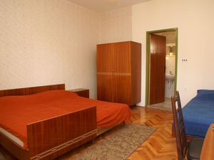 19128408-Ferienwohnung-5-Pašman-300x225-3