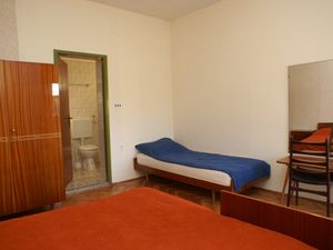 19128408-Ferienwohnung-5-Pašman-300x225-5