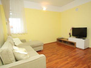 23930158-Ferienwohnung-6-Pašman-300x225-1