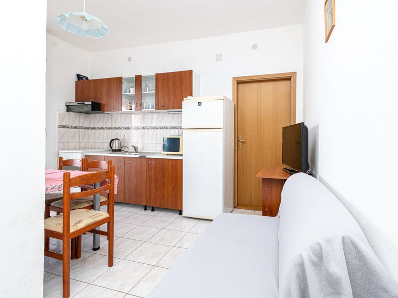 23930162-Ferienwohnung-5-Pašman-800x600-1