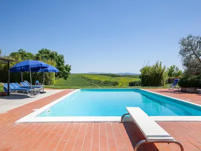 PoolOfHouse