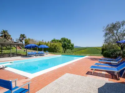 PoolOfHouse
