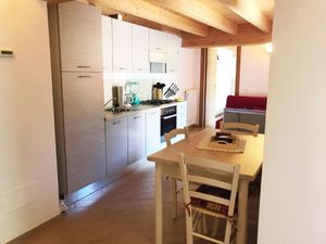 22440327-Ferienwohnung-6-Pedesina-300x225-4