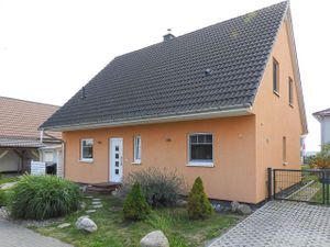 23555200-Ferienwohnung-5-Peenemünde-300x225-3