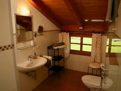ferienwohnungbauernvilla-badezimmer