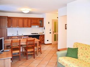 23292100-Ferienwohnung-6-Pellizzano-300x225-3