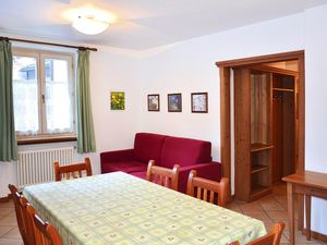 23292100-Ferienwohnung-6-Pellizzano-300x225-4