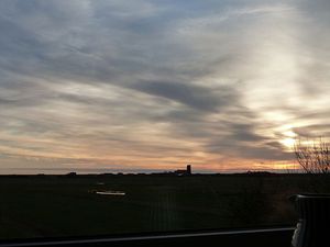 Blick aus dem Küchenfenster auf die Alte Kirche - Inselpanorama Pellworm