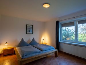 1656955-Ferienwohnung-6-Pellworm-300x225-4