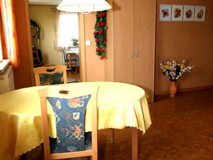 5493815-Ferienwohnung-2-Pellworm-300x225-4