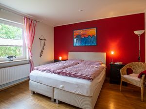 22196147-Ferienwohnung-2-Pellworm-300x225-5