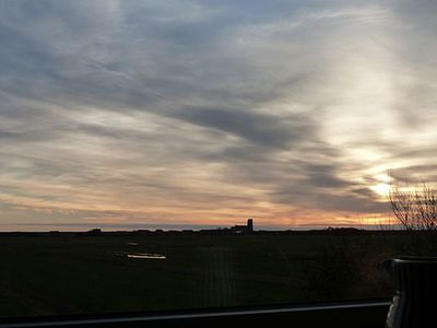 Blick aus dem Küchenfenster auf die Alte Kirche - Inselpanorama Pellworm