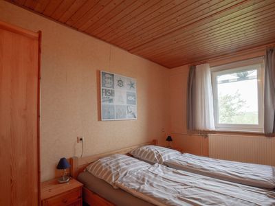 Schlafzimmer mit Doppelbett